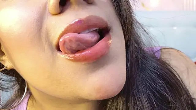 SasshaSpicy Live Chatraum