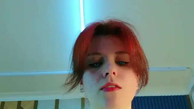 Milana_Bold Live Chatraum