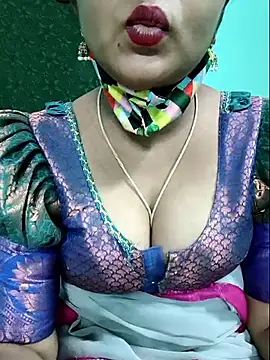 Ramya-hot-gueen Adlı Modelin Canlı Sohbet Odası