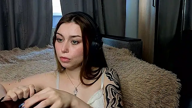 danieliis чат на живо