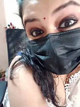 Lovely-Lina7's Live Chat Room