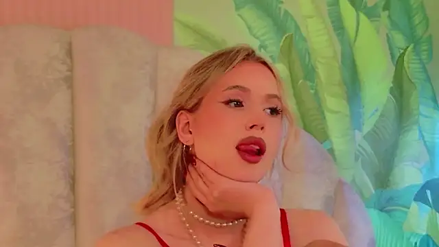 Beckie_White Adlı Modelin Canlı Sohbet Odası