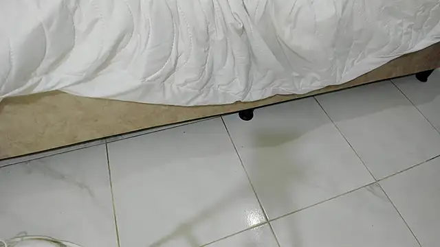marsmith_1 Adlı Modelin Canlı Sohbet Odası