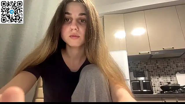 חדר צ'אט בשידור חי של LovelySilk_63