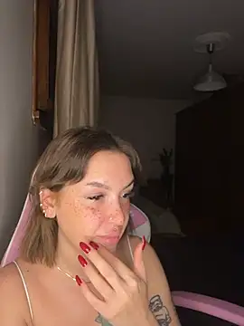 dyllala Adlı Modelin Canlı Seks Kamerası Şovu