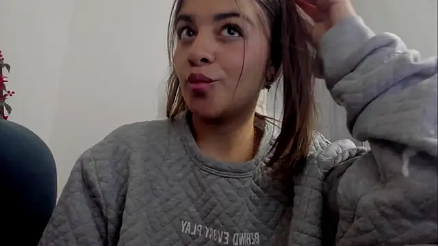 Brunnettee_1 Live Chatrum