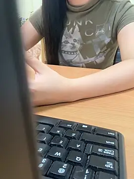 Chat soba uživo modela Celeste_SexyY