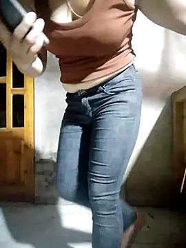 sigmasia Adlı Modelin Canlı Sohbet Odası