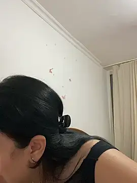 Amber_Sinn Adlı Modelin Canlı Sohbet Odası