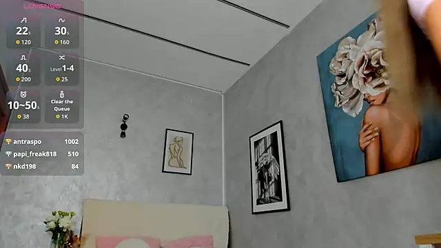 ElinaMoon_ Live Chatraum