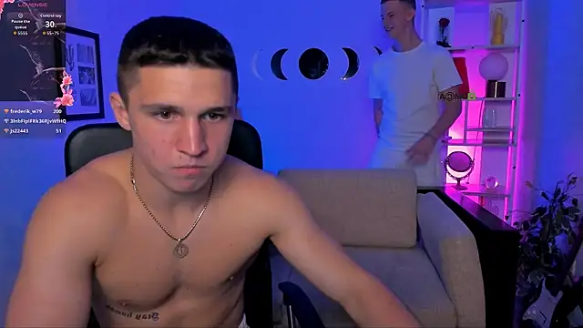 Pokazy przed seks kamerką na żywo – emmanuel_shine