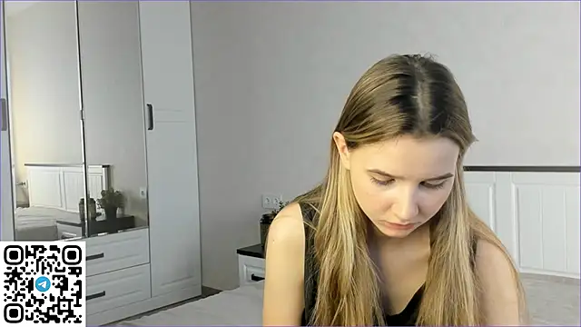 OnyxViper Adlı Modelin Canlı Sohbet Odası