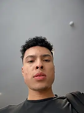 Eros_lee élő chatszobája