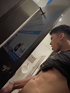 הופעת סקס קאם בשידור חי של Eros_lee
