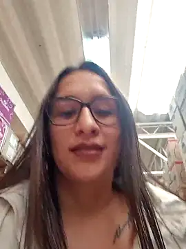 غرفة دردشة Paola_andrade المباشرة
