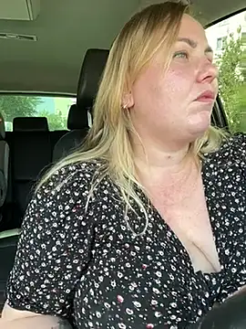 Pokój czatu na żywo – Mommy-girl-Lola
