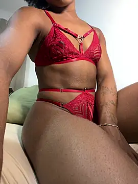 MusaNatacha Adlı Modelin Canlı Sohbet Odası