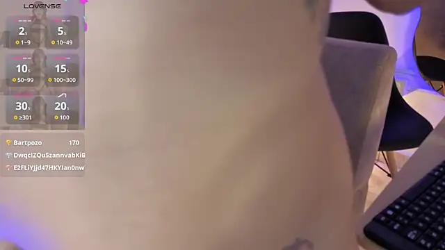 Scarlett_Walker05 – Naživo chatovacia miestnosť