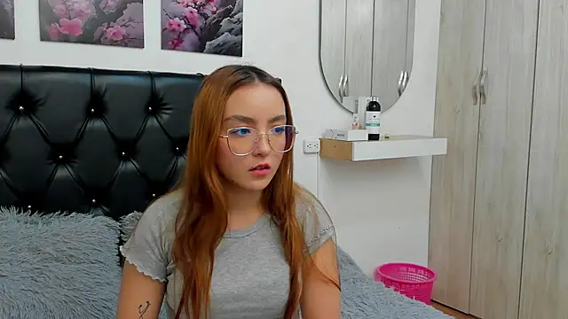 Živá chatovací místnost Kitty_f00x