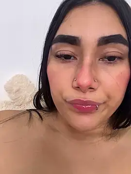 Mia__Starxxx – live chatrum