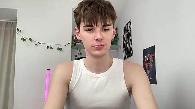 YourMilkyGuy – Naživo kamerová sex šou 