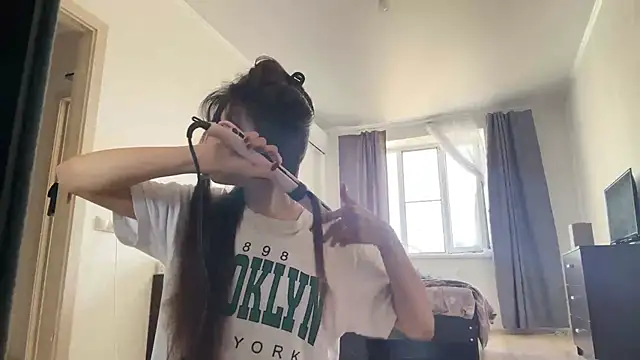 חדר צ'אט בשידור חי של VennieMiramontez