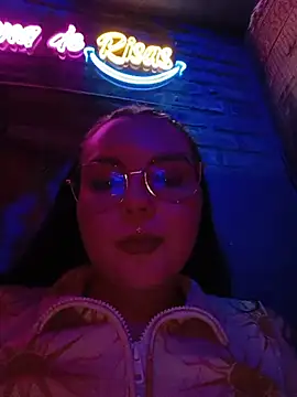 Juliet_elary Live chatroom