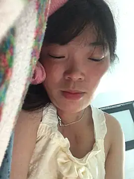 Phòng Chat Trực Tiếp cuty_lusy