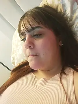 its_lauu_ Adlı Modelin Canlı Sohbet Odası