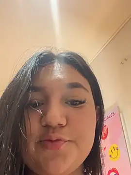 luna_bradley_ Adlı Modelin Canlı Sohbet Odası