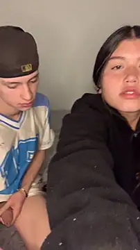 Damn__Love Adlı Modelin Canlı Sohbet Odası