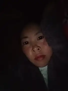 Yiyoongg's Live Chat Room