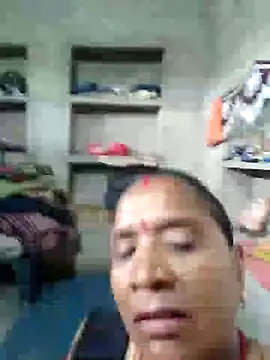Sala de chat en directo de Loomaraj