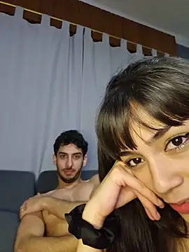 LeoyNicky98 Adlı Modelin Canlı Sohbet Odası