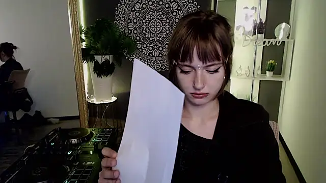 غرفة دردشة EchoScribe المباشرة