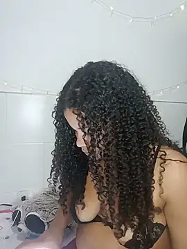 ห้องแชทสดของ BrianaSweetxxx