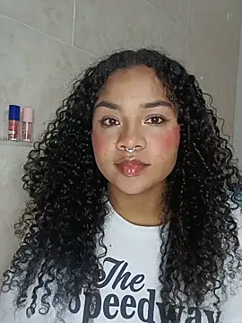 BrianaSweetxxx 现场聊天室