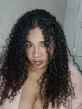 BrianaSweetxxx Adlı Modelin Canlı Sohbet Odası
