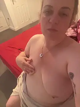 Piper_Milf_36のライブチャットルーム