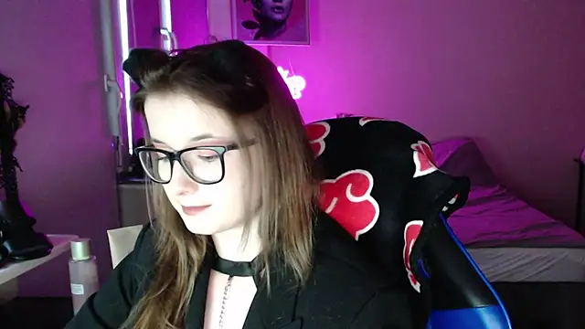 LunaXcherry live-chat rom