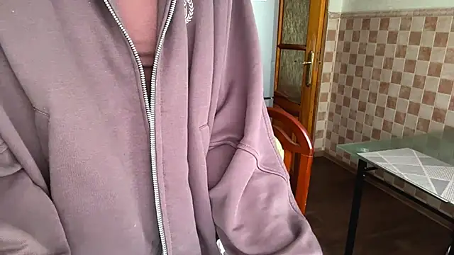 Evva_mayy's Live Chat Room