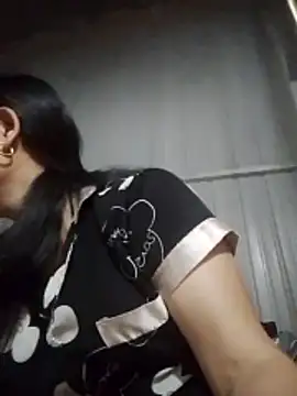 Kiss_love2 লাইভ চ্যাট রুম