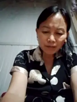 Kiss_love2's Live Chat Room
