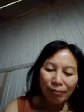 Kiss_love2 লাইভ চ্যাট রুম