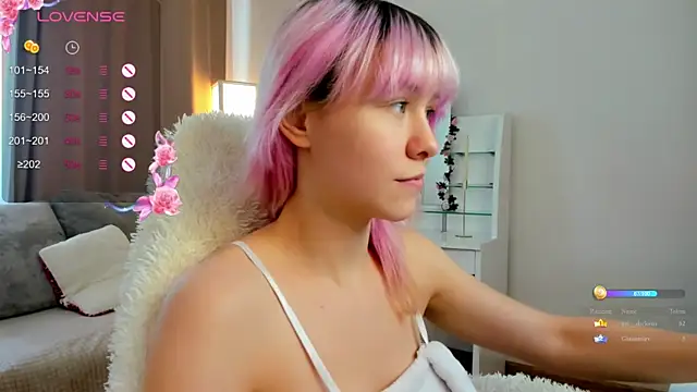 EmilyTrase Adlı Modelin Canlı Sohbet Odası