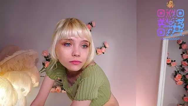 Онлайн секс-шоу wow_angel