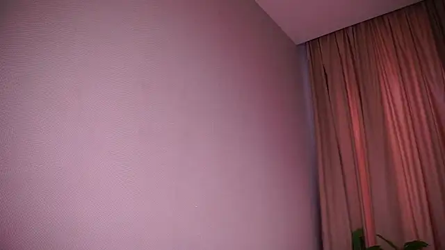 Živá chatovací místnost wow_angel
