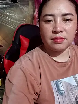 yun_2006 – live chatrum