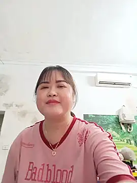 Kee-kimlee Adlı Modelin Canlı Sohbet Odası