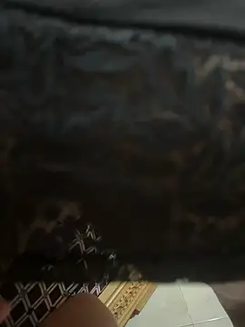 Chat soba uživo modela ReemSexy